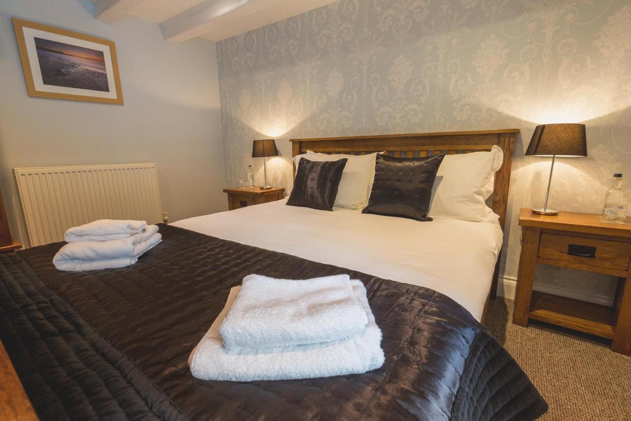 The Cambrian Inn Solva Luaran gambar
